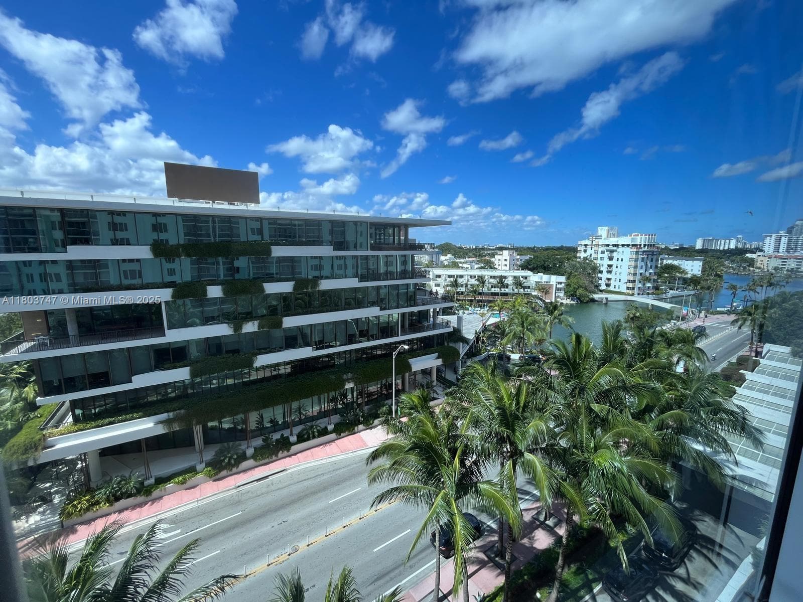 A11803747 — Miami Beach — 13