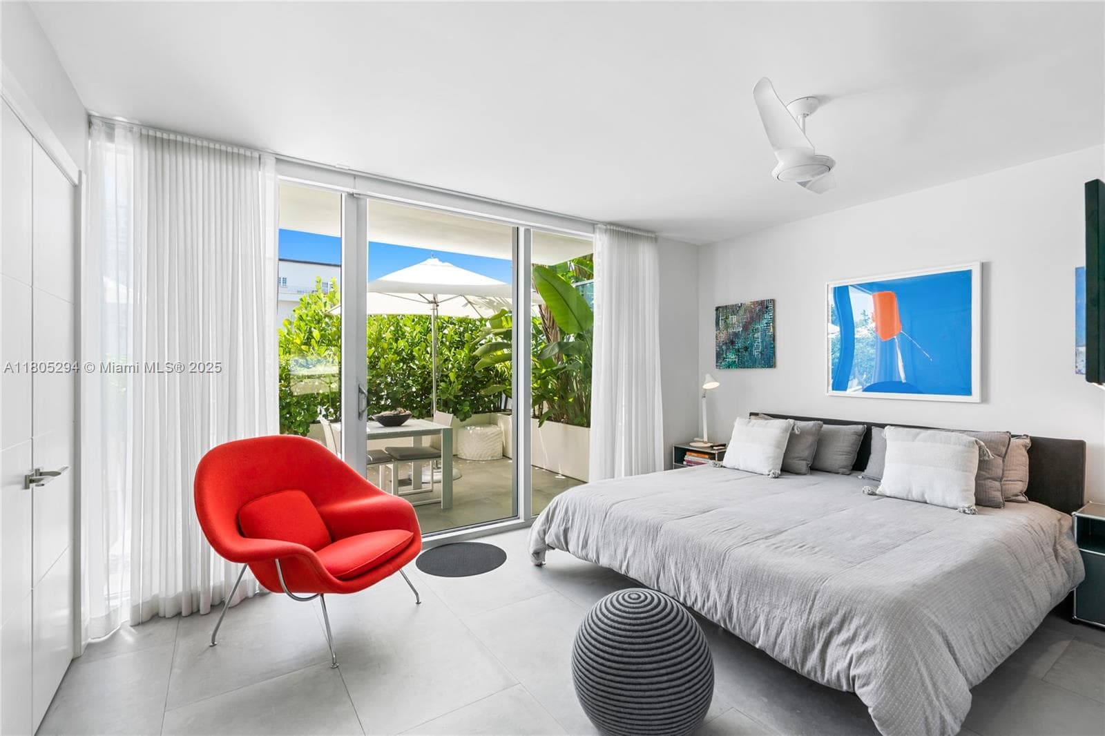 A11805294 — Miami Beach — 40
