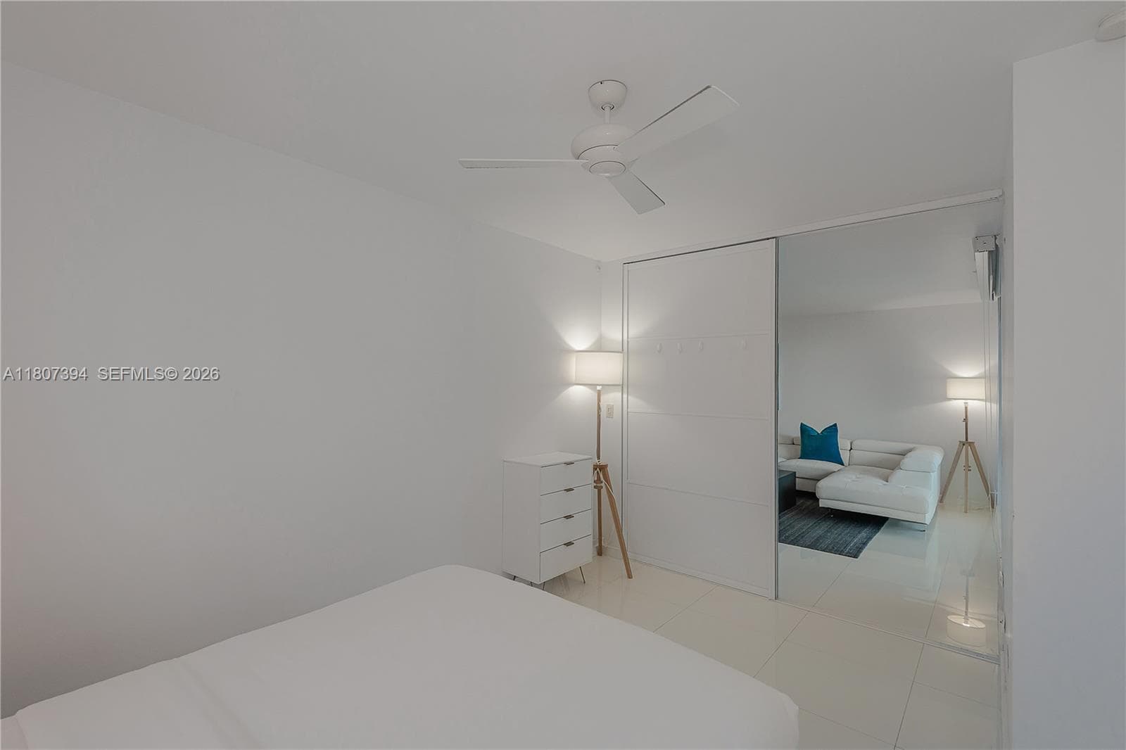 A11807394 — Miami Beach — 27