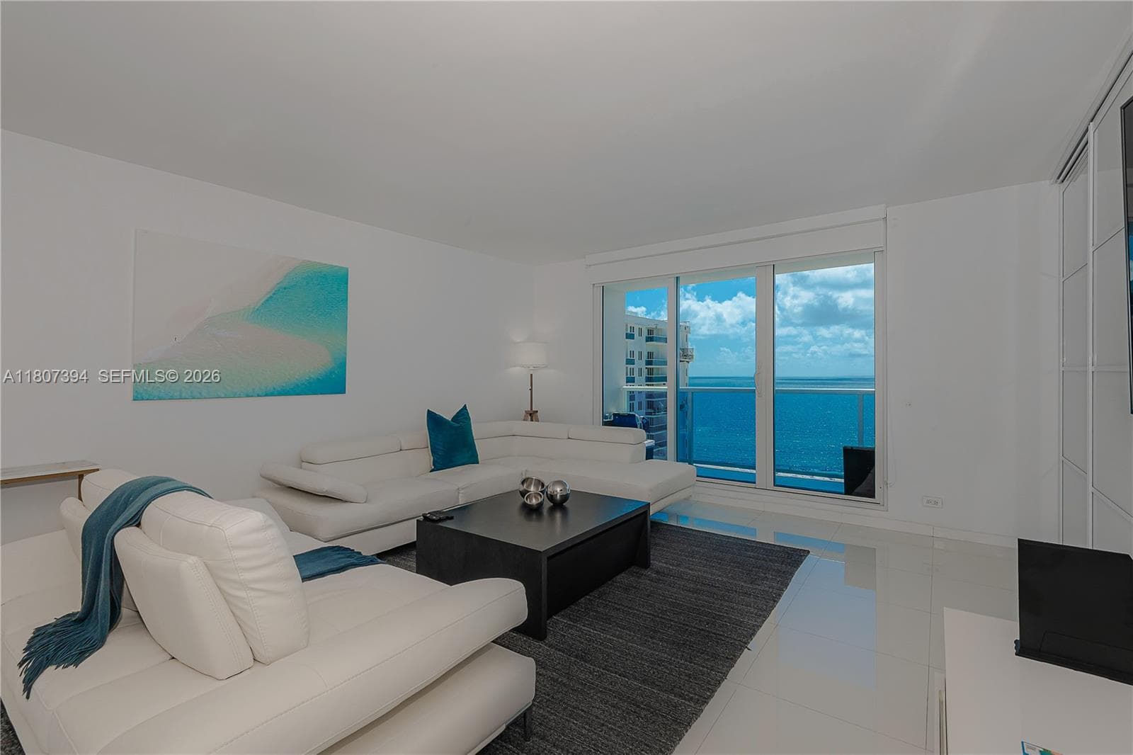 A11807394 — Miami Beach — 5