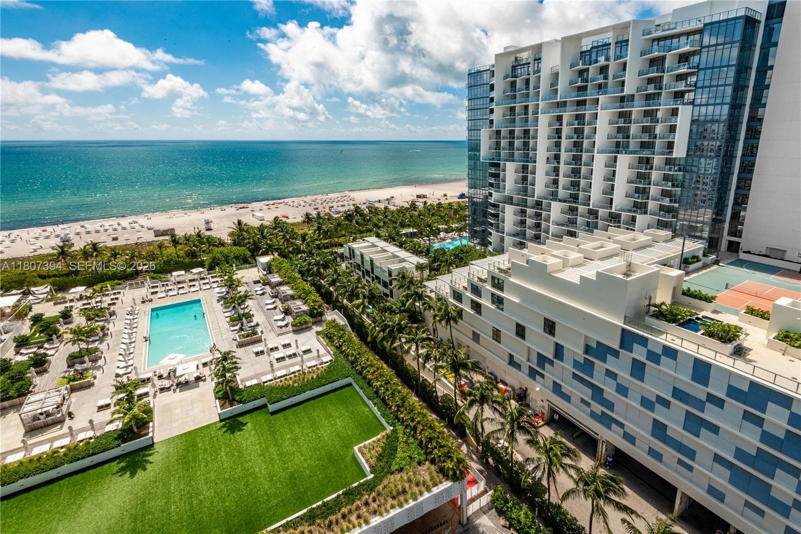 A11807394 — Miami Beach — 33