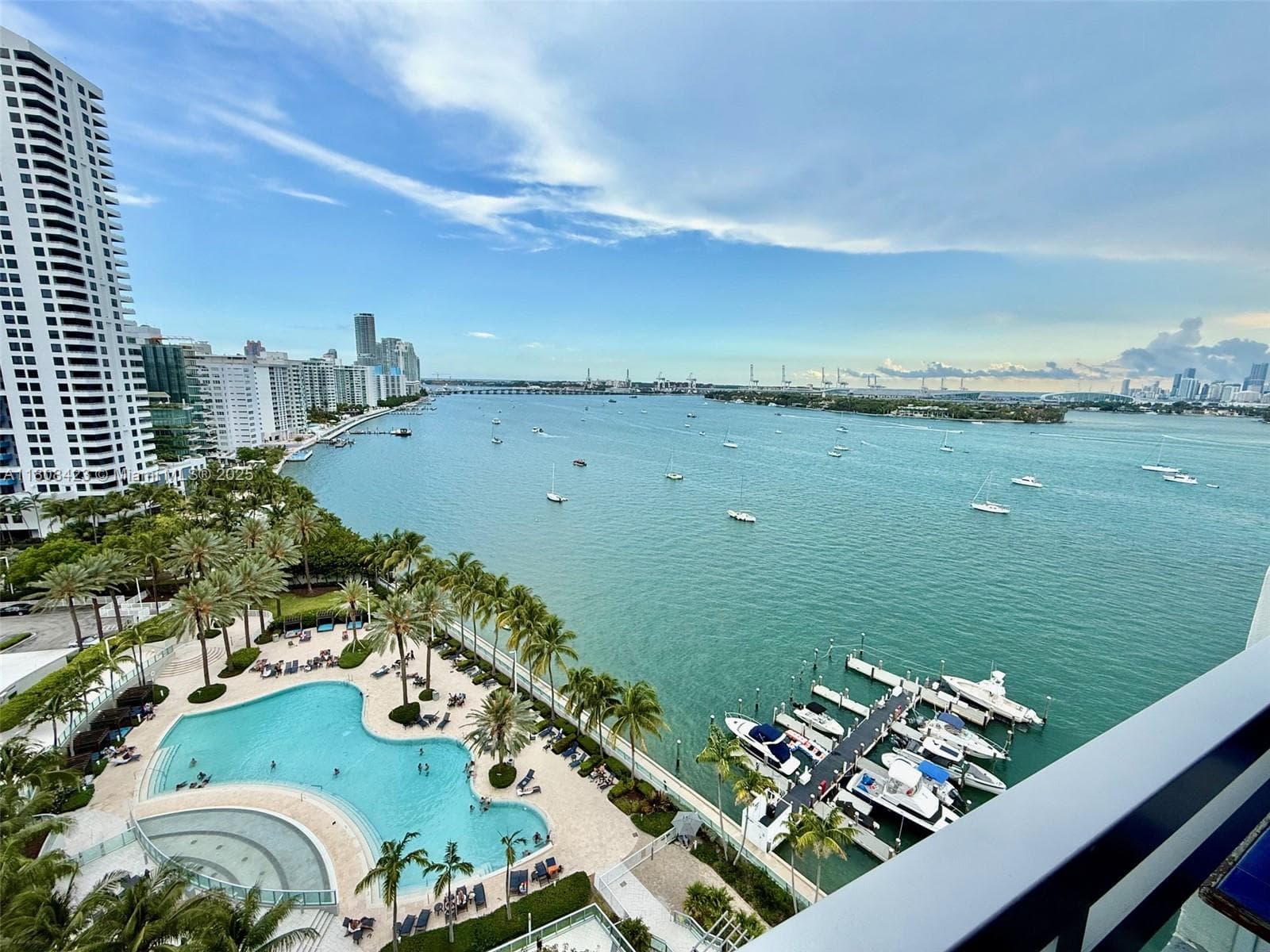 A11808423 — Miami Beach — 4