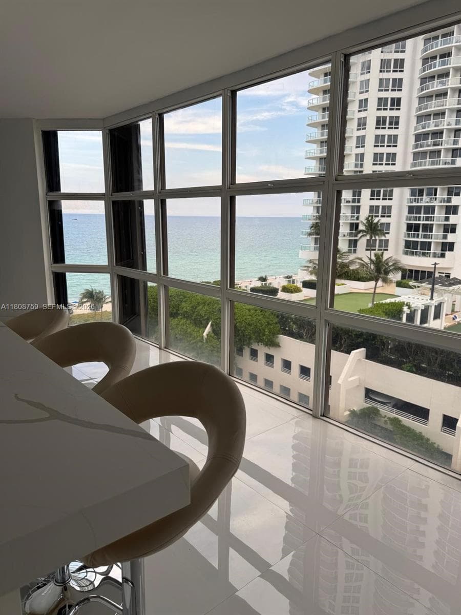 A11808759 — Miami Beach — 5