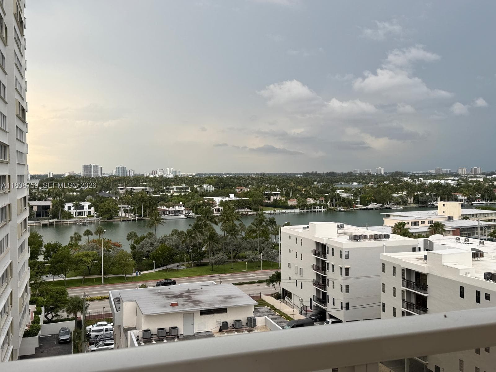 A11808759 — Miami Beach — 18