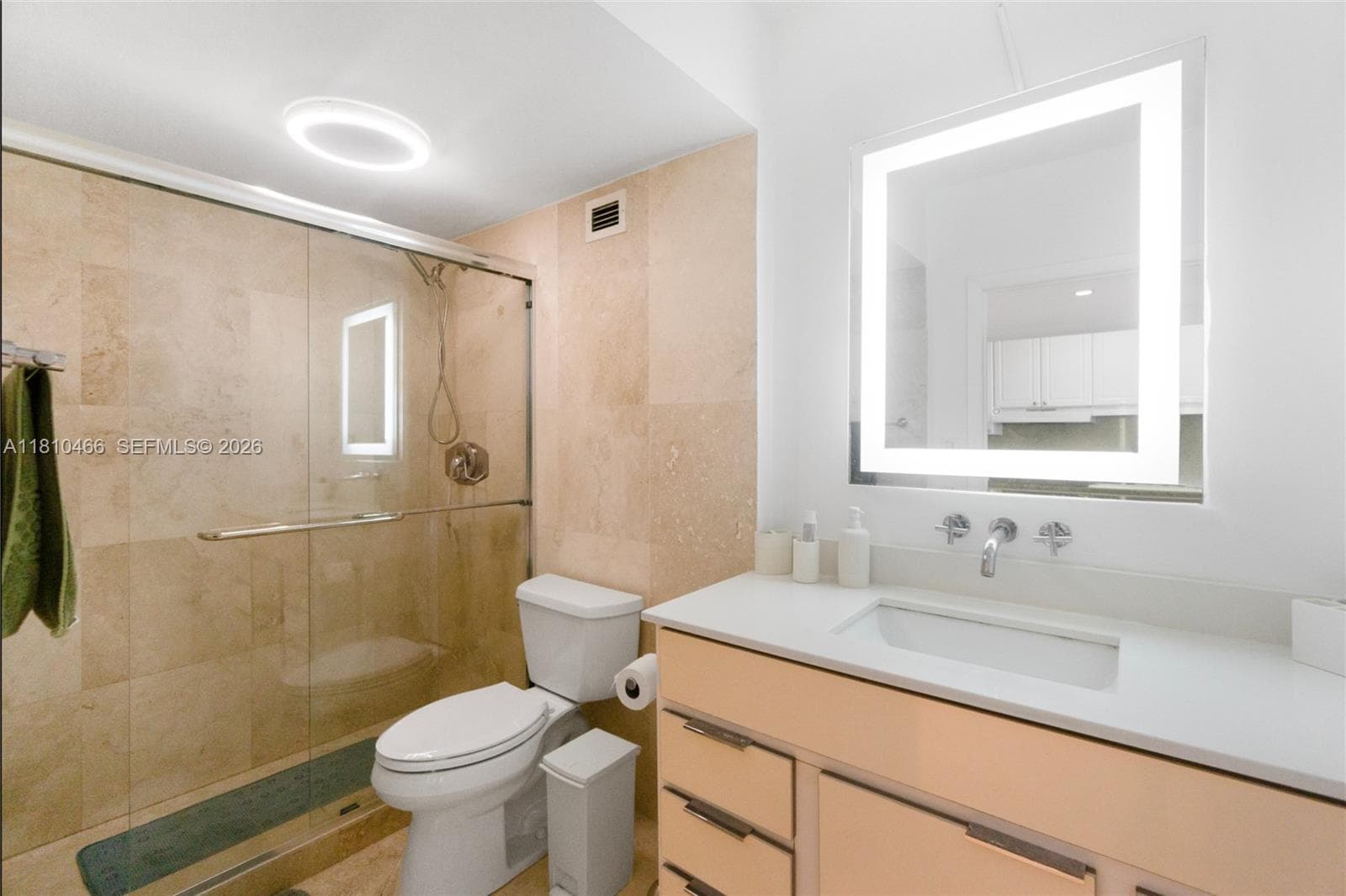 A11810466 — Miami Beach — 12
