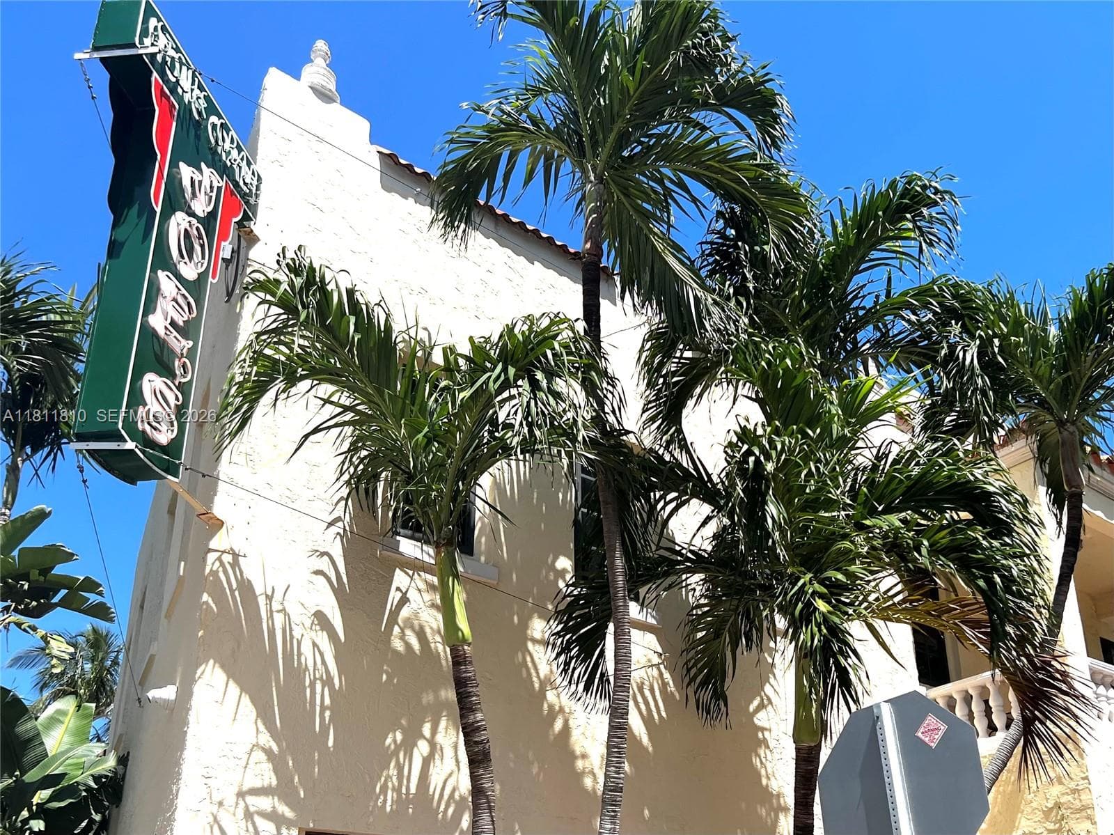 A11811810 — Miami Beach — 21