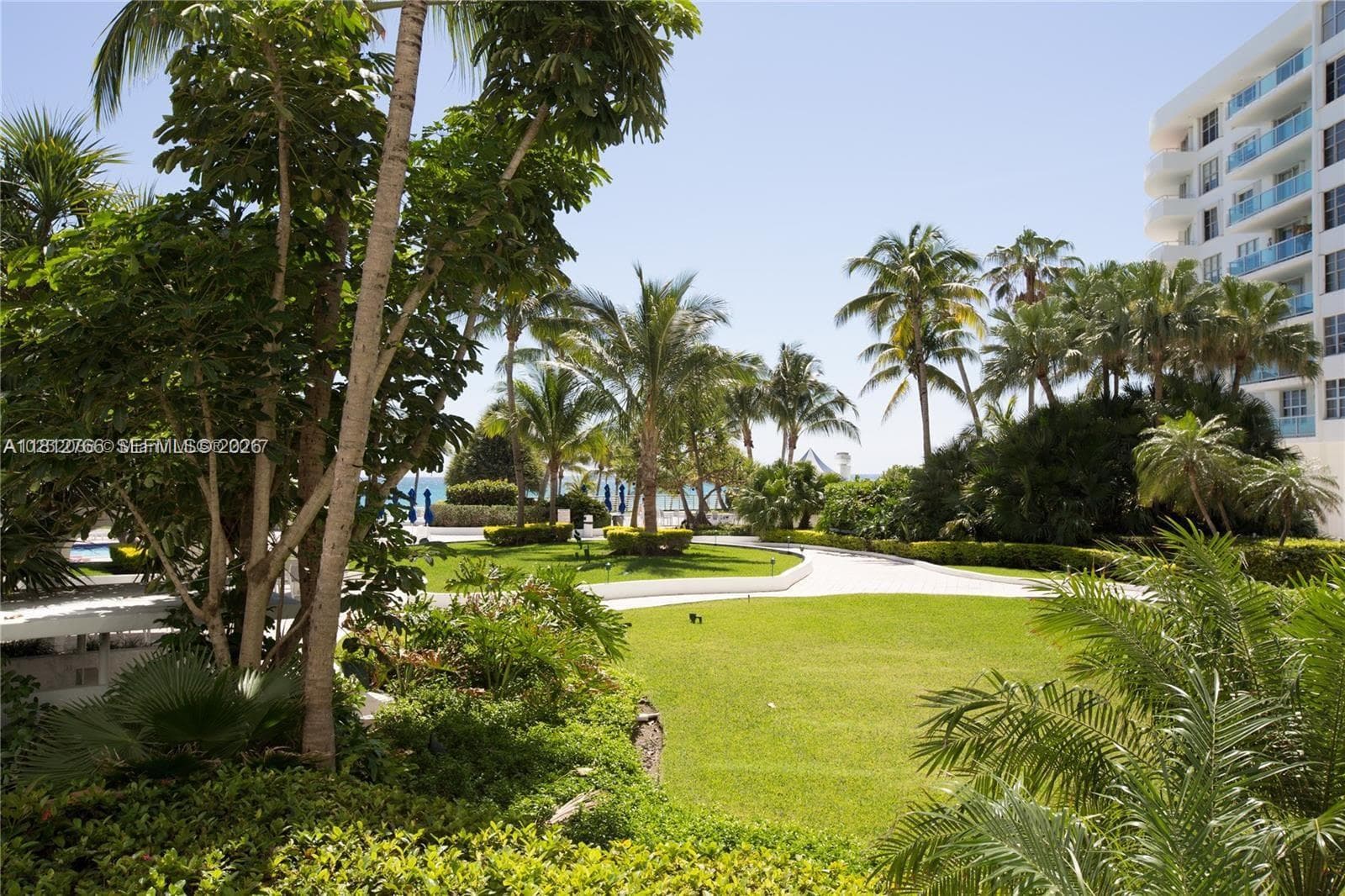 A11812766 — Miami Beach — 7