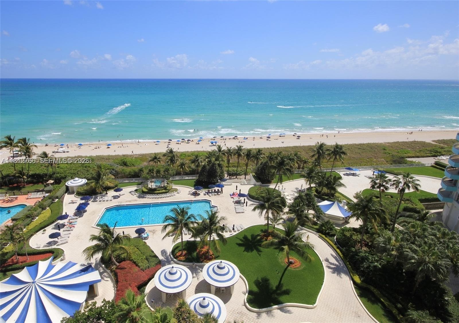 A11812766 — Miami Beach — 21