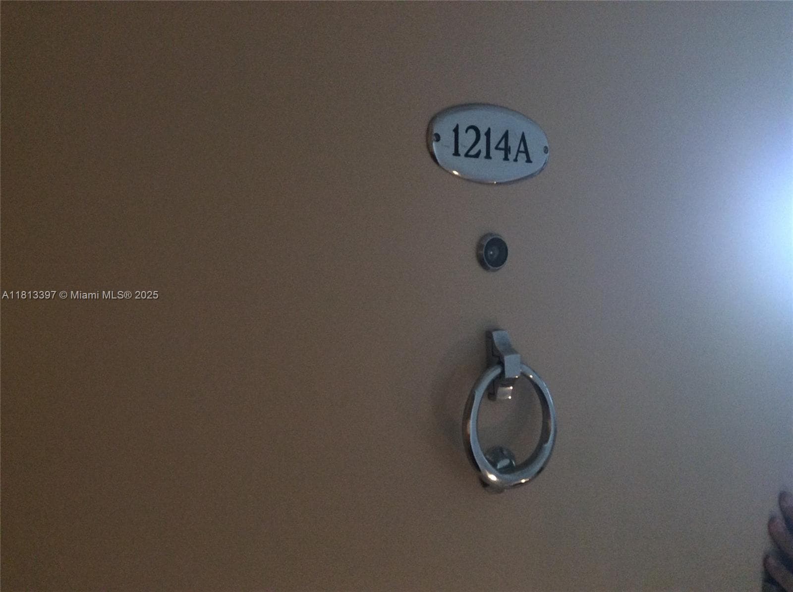 A11813397 — Miami Beach — 11