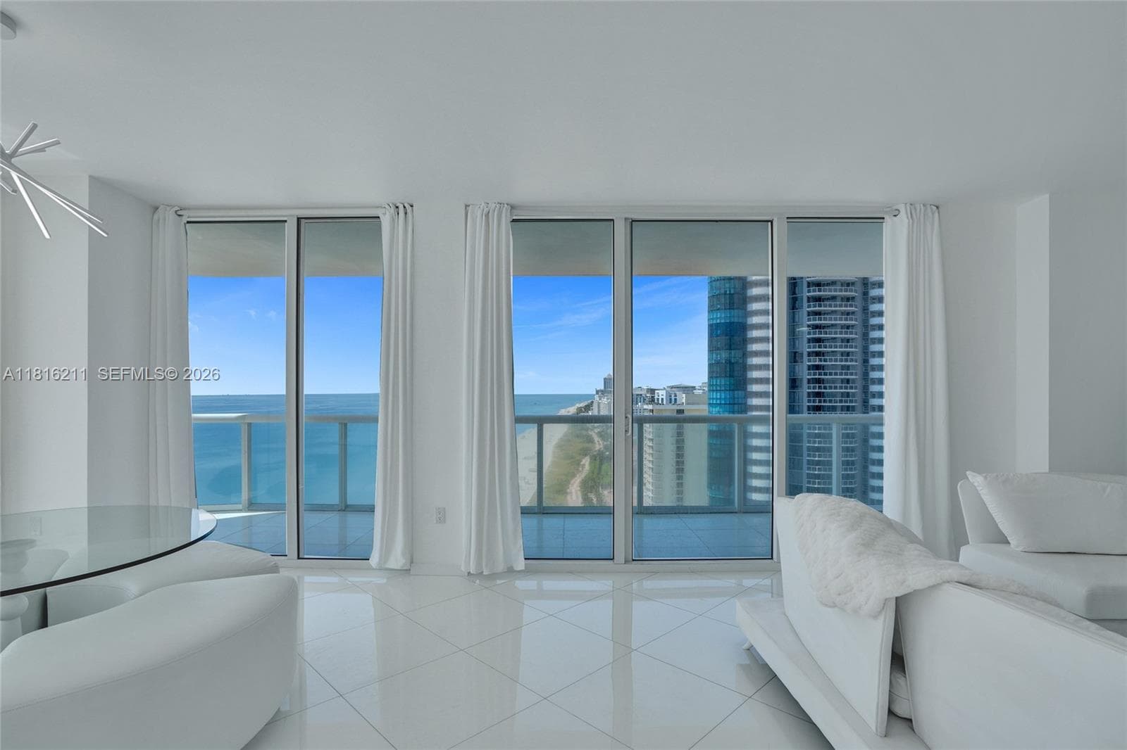 A11816211 — Miami Beach — 7