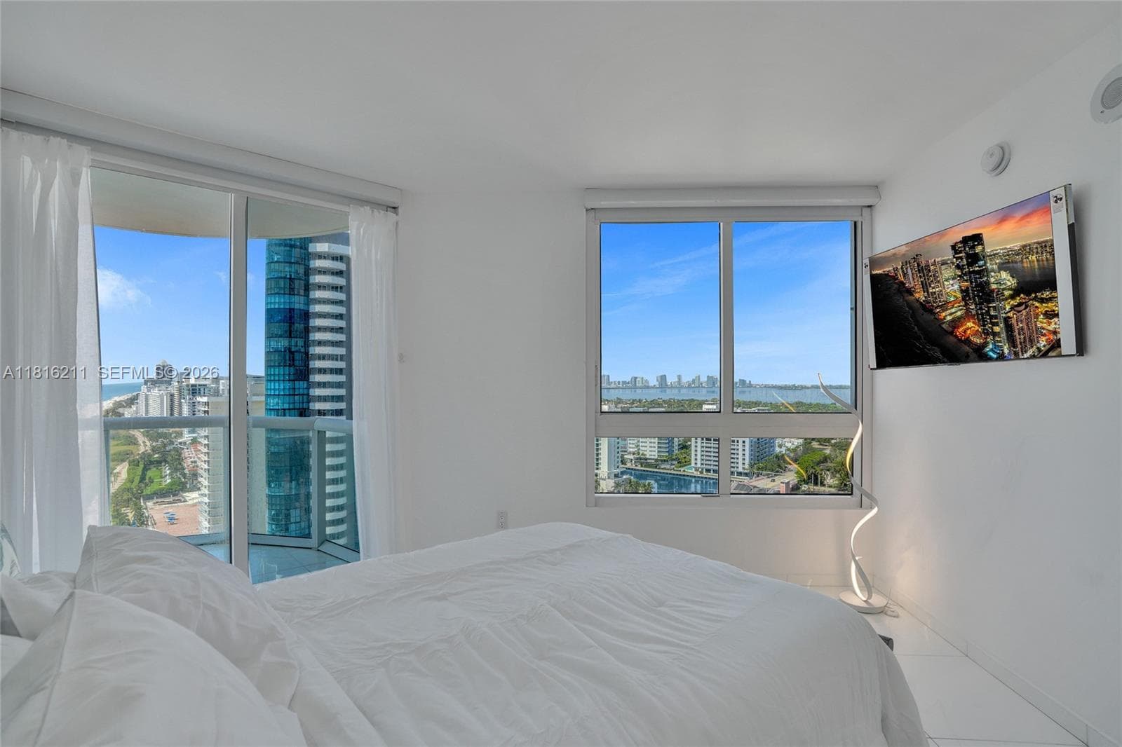 A11816211 — Miami Beach — 9