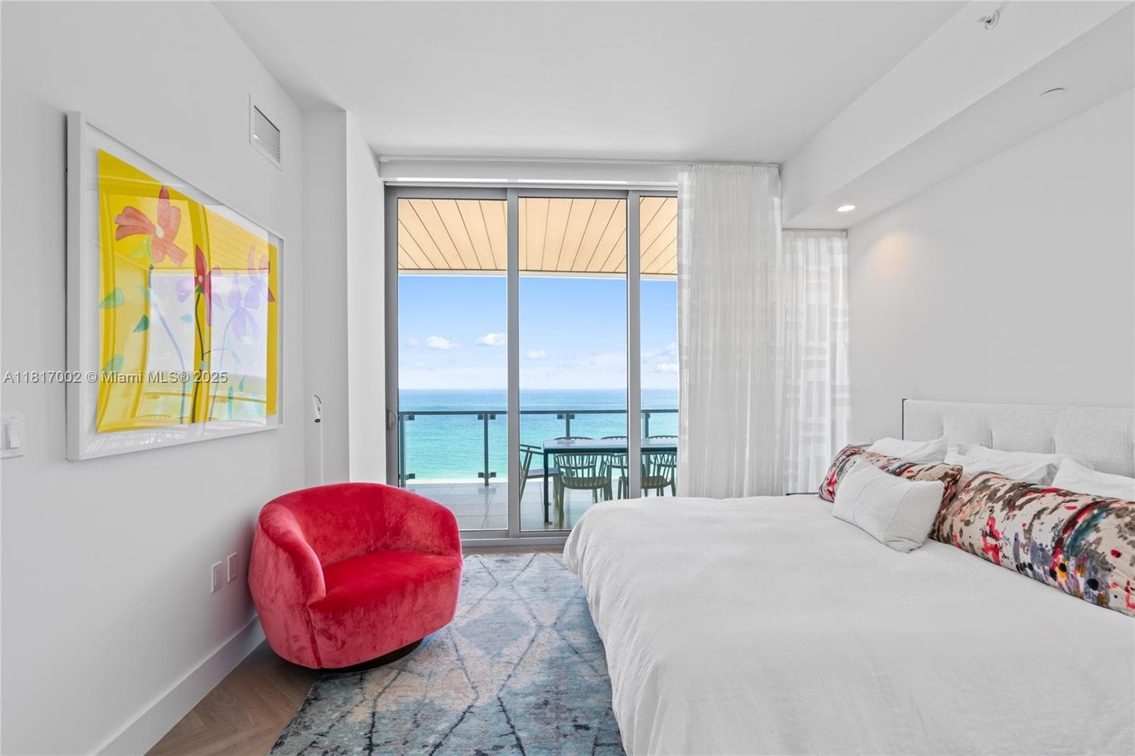 A11817002 — Miami Beach — 52