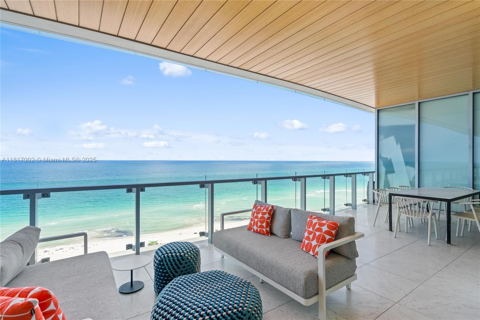 A11817002 — Miami Beach