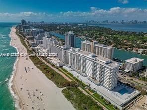 A11818768 — Miami Beach — 17