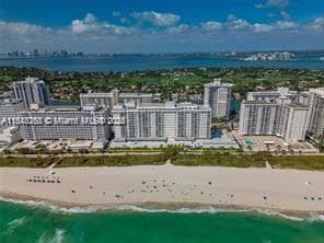 A11818768 — Miami Beach — 24