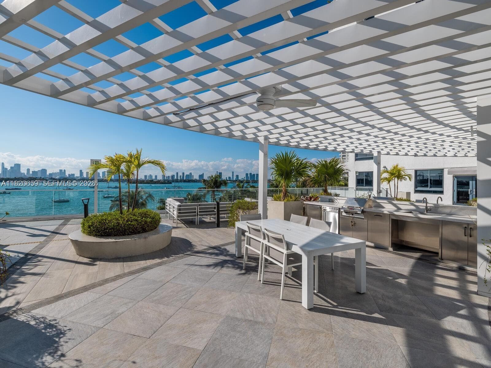 A11820659 — Miami Beach — 34