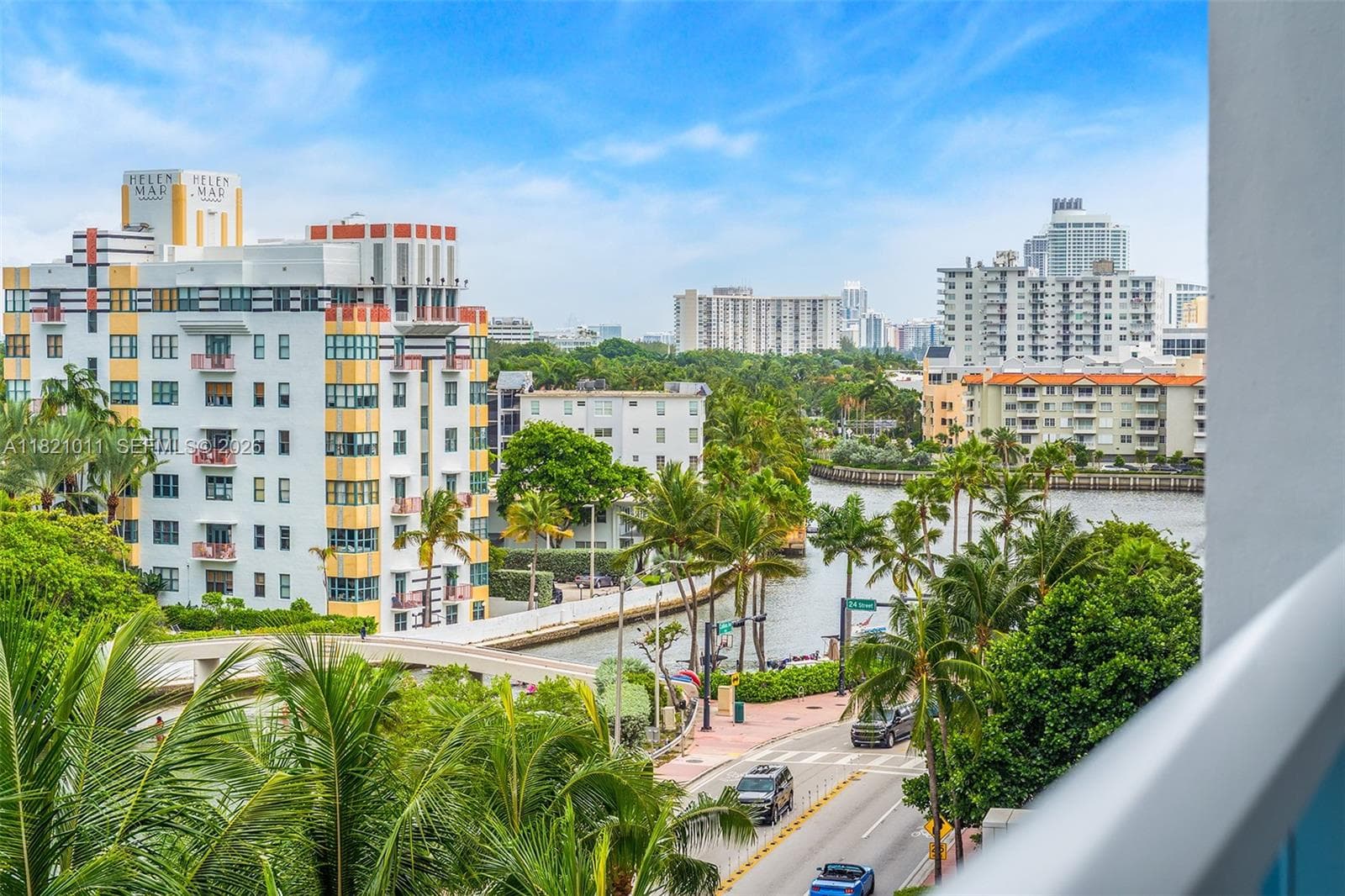 A11821011 — Miami Beach — 50