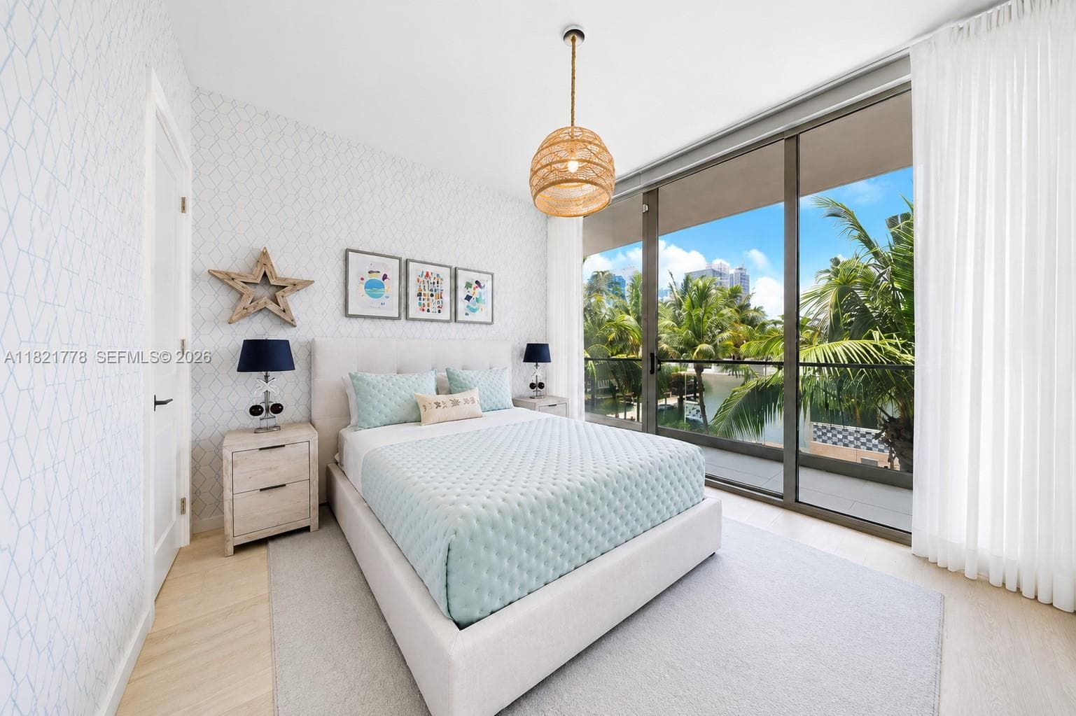 A11821778 — Miami Beach — 9