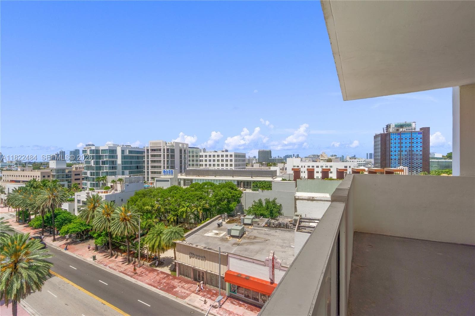 A11822484 — Miami Beach — 17