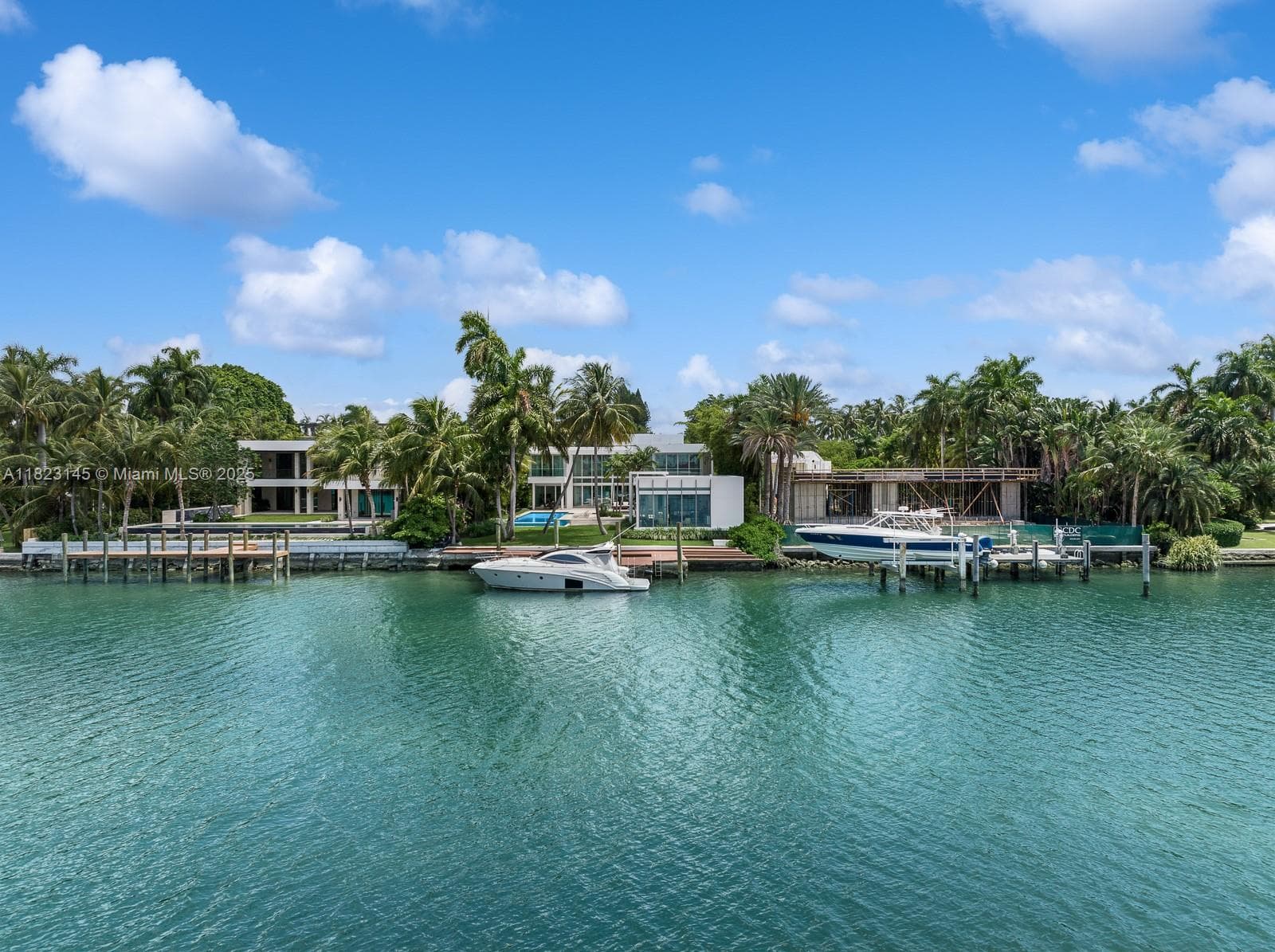 A11823145 — Miami Beach — 13