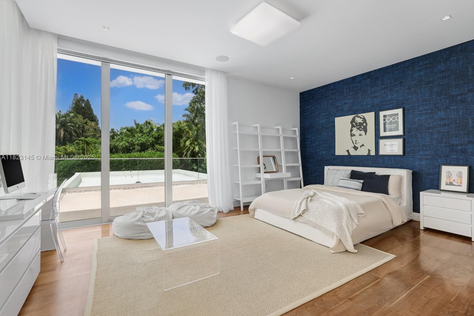 A11823145 — Miami Beach — 43