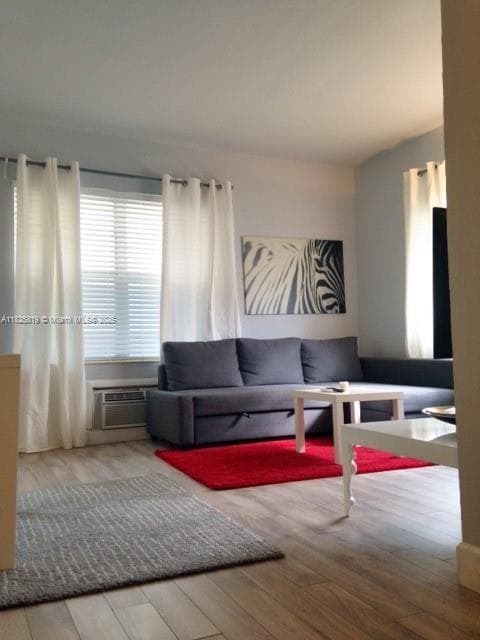 A11825819 — Miami Beach — 6