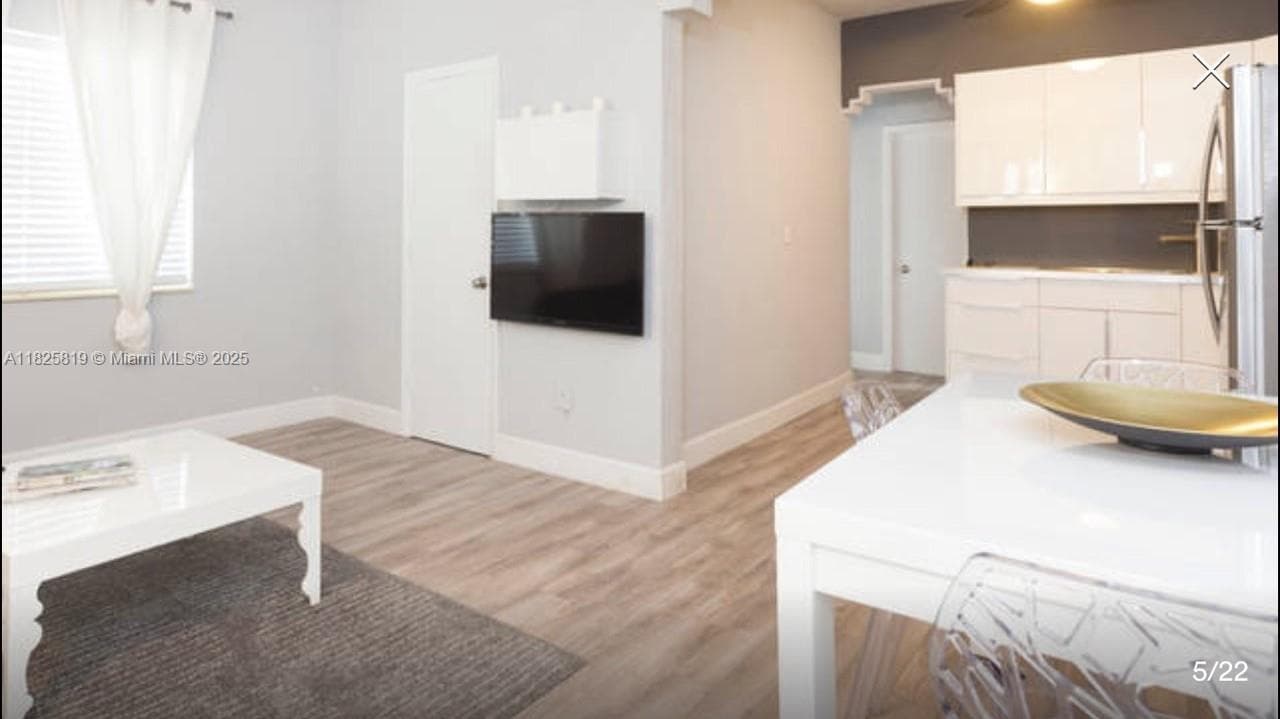 A11825819 — Miami Beach — 24
