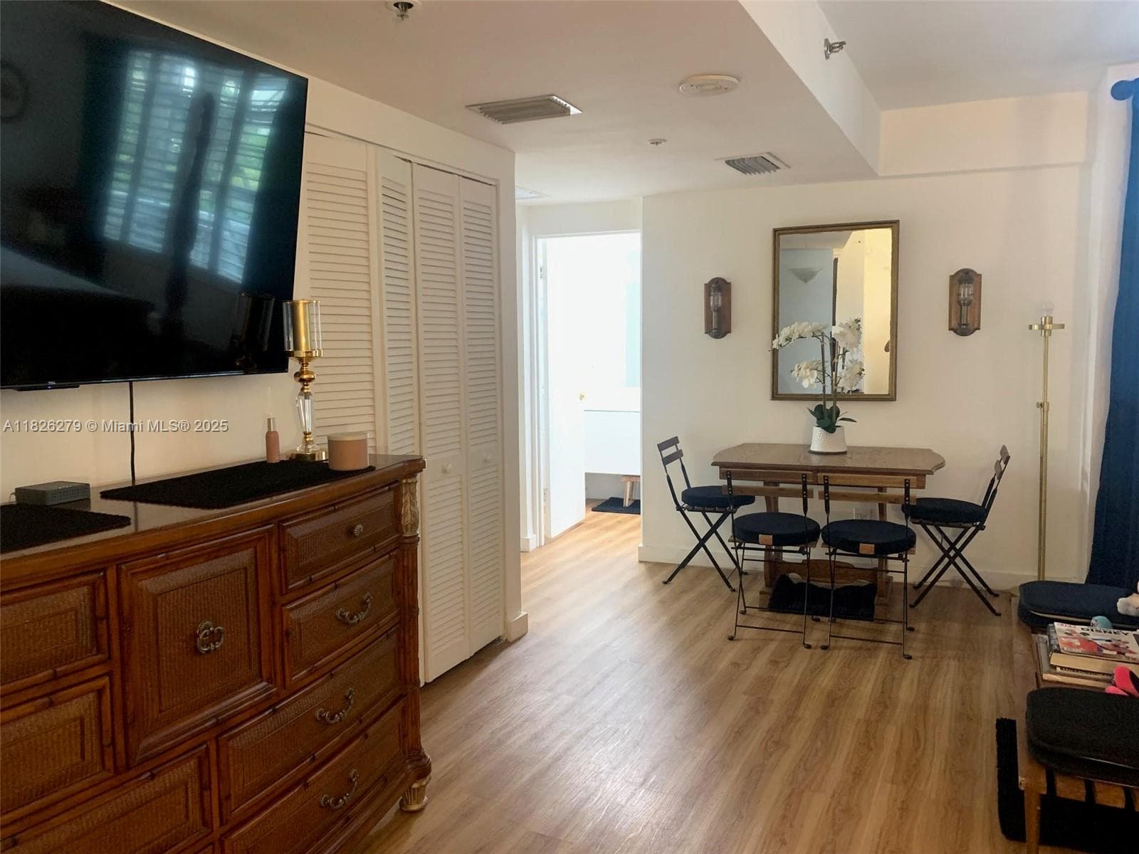 A11826279 — Miami Beach — 5