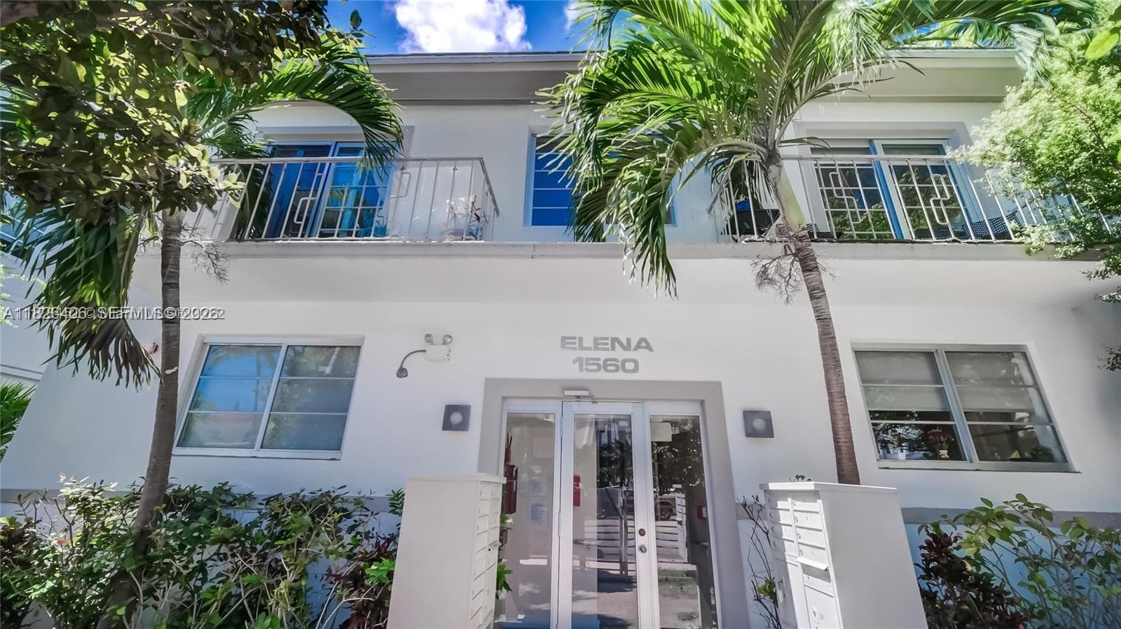 A11826406 — Miami Beach — 12