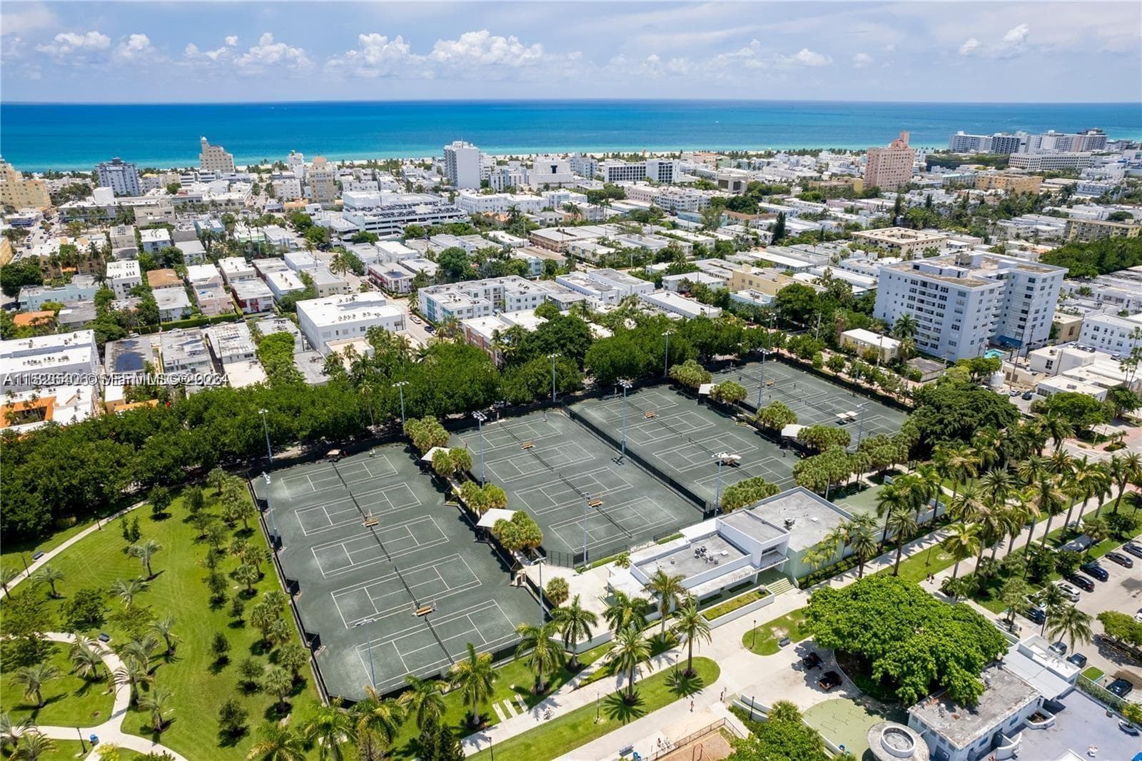 A11826406 — Miami Beach — 14