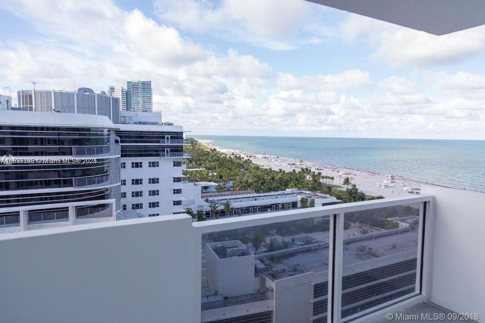 A11827298 — Miami Beach — 13