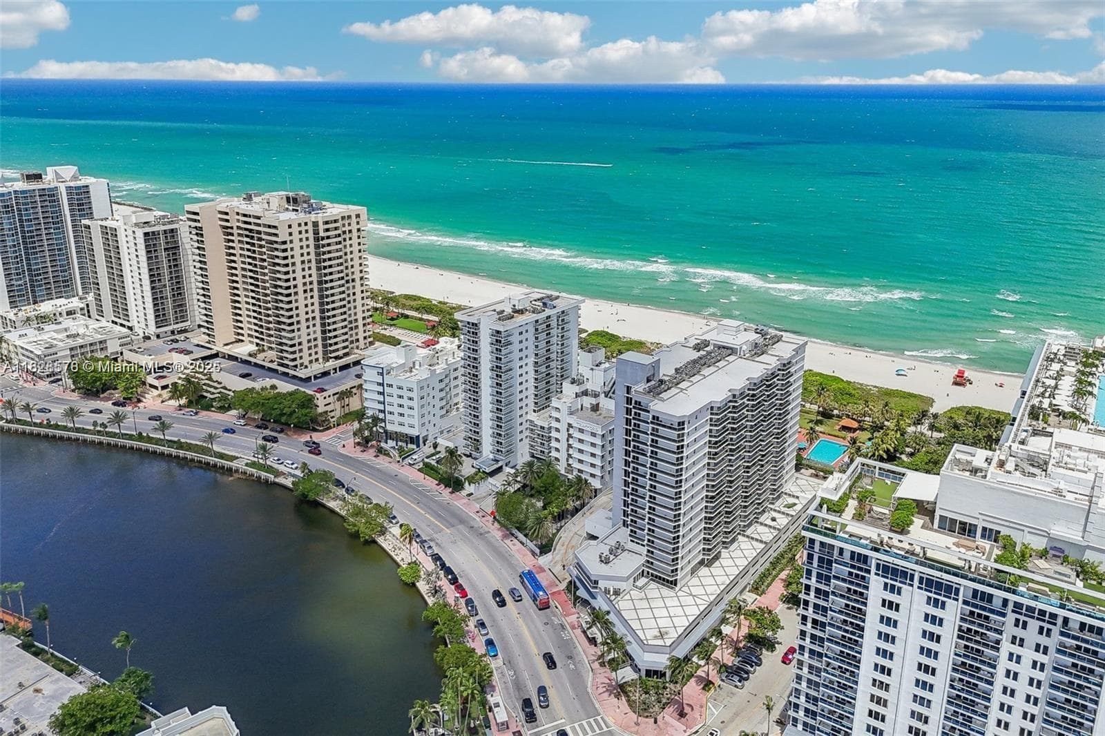 A11828578 — Miami Beach — 13