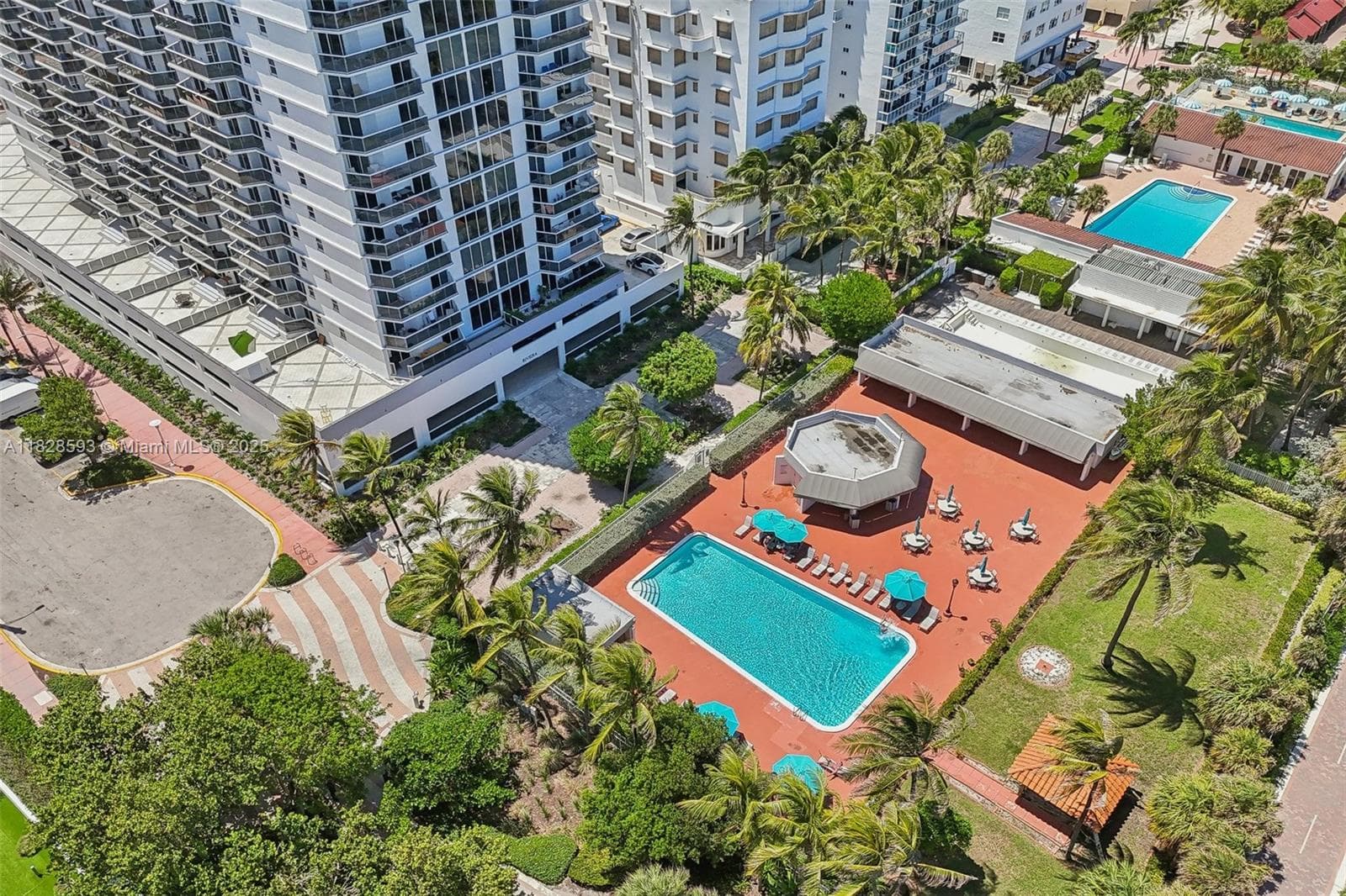 A11828593 — Miami Beach — 23