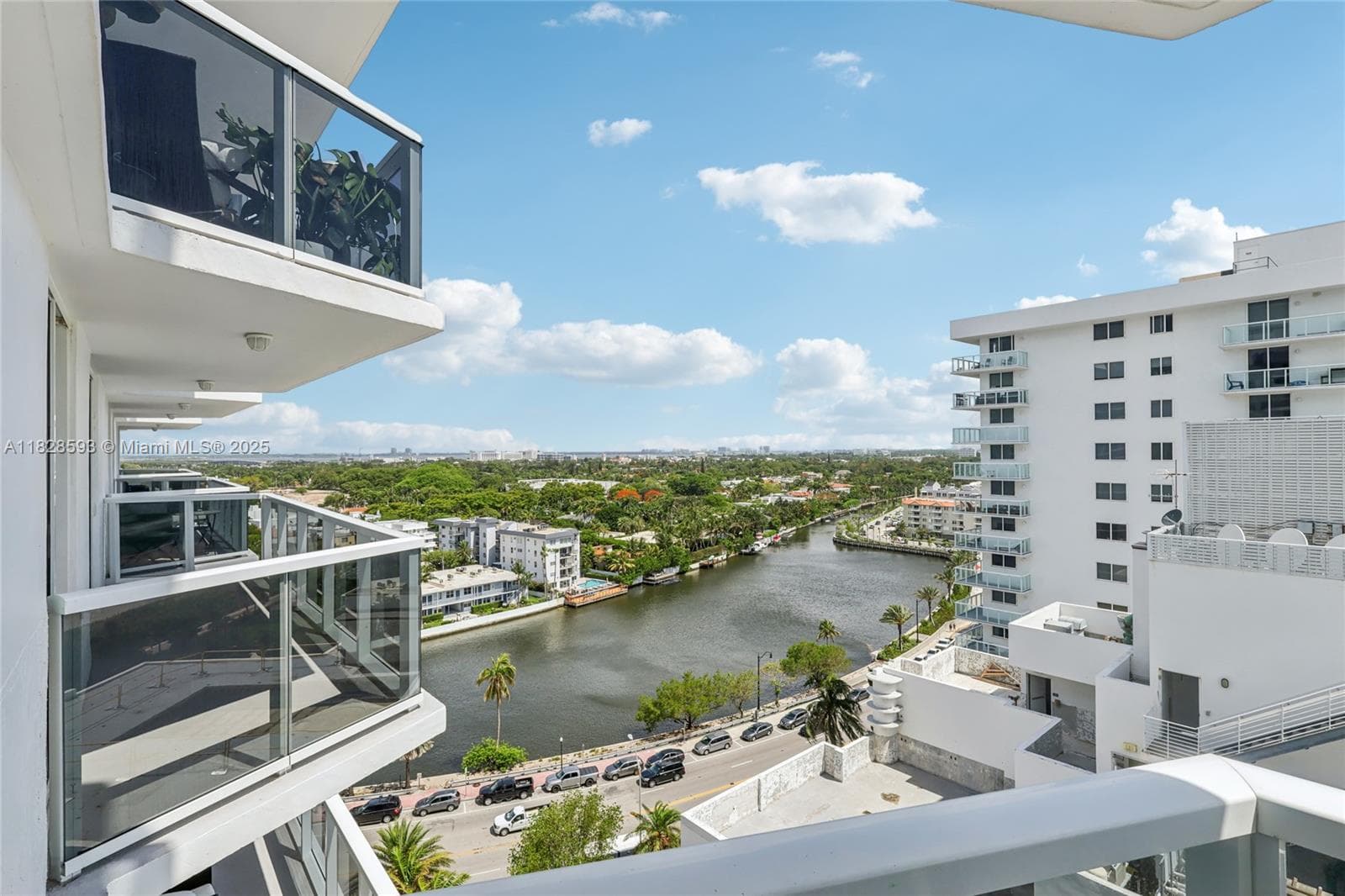 A11828593 — Miami Beach — 16