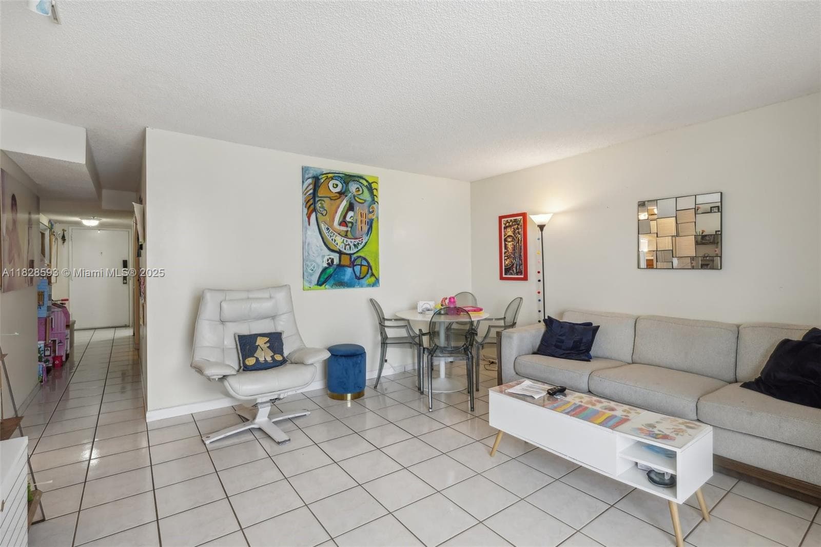 A11828593 — Miami Beach — 20