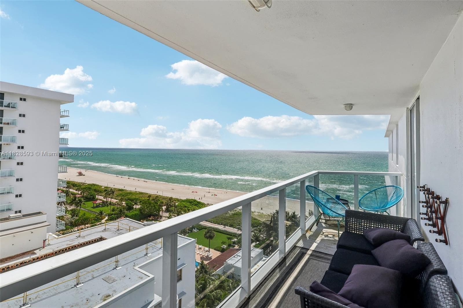 A11828593 — Miami Beach — 15