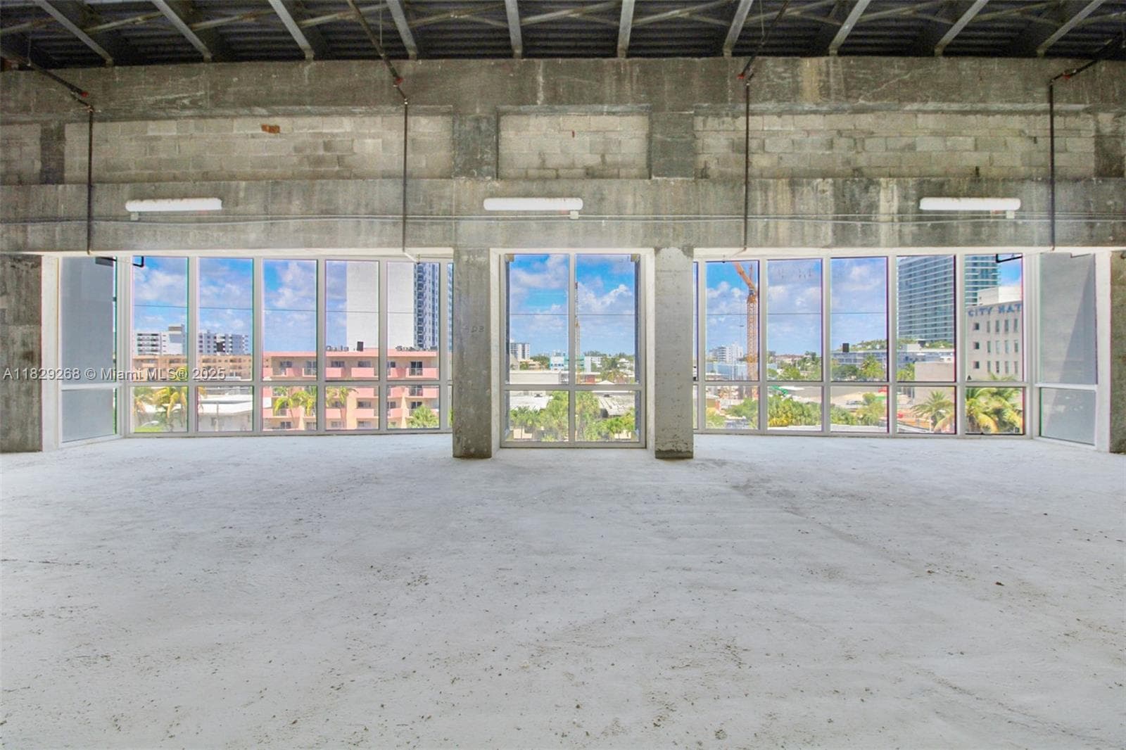 A11829268 — Miami Beach — 6