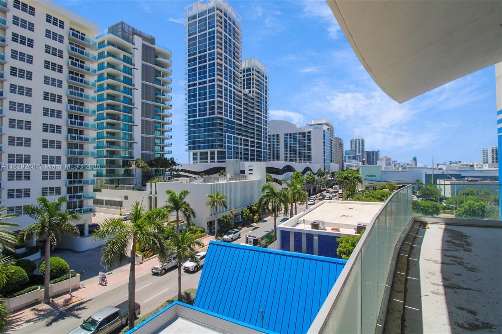 A11829268 — Miami Beach — 14