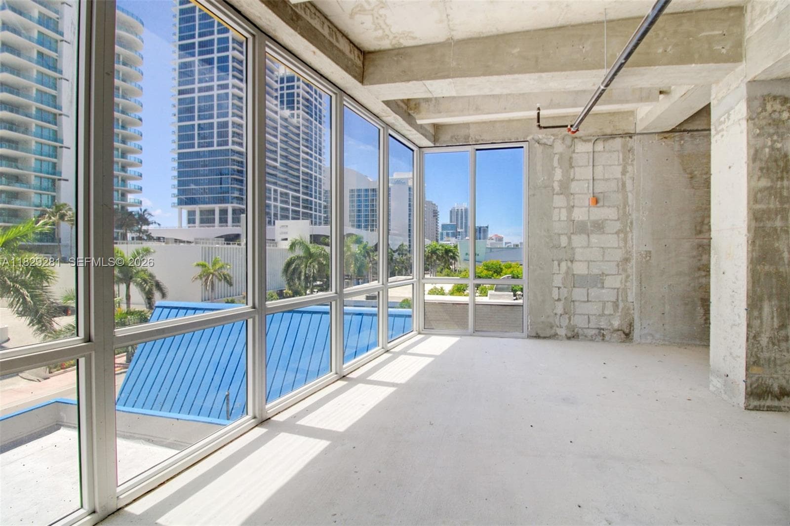 A11829281 — Miami Beach — 2