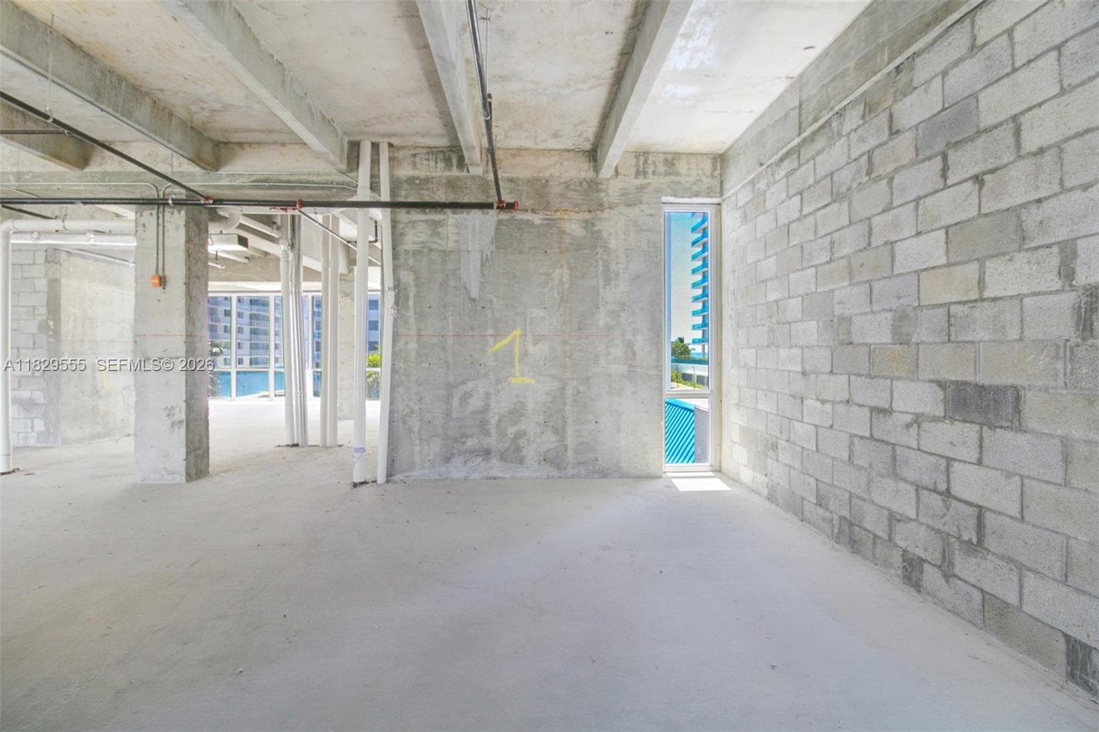 A11829555 — Miami Beach — 10