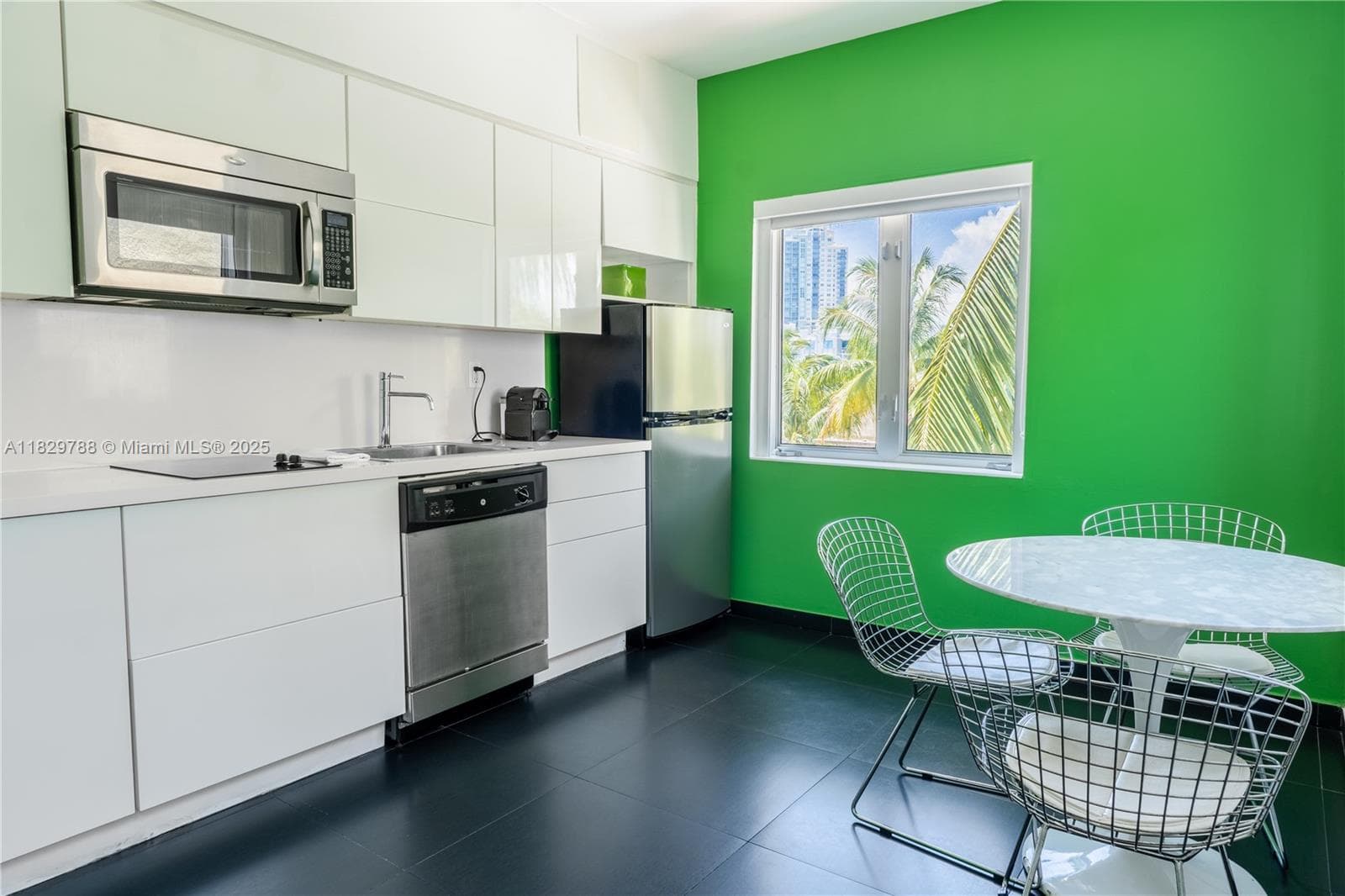 A11829788 — Miami Beach — 32
