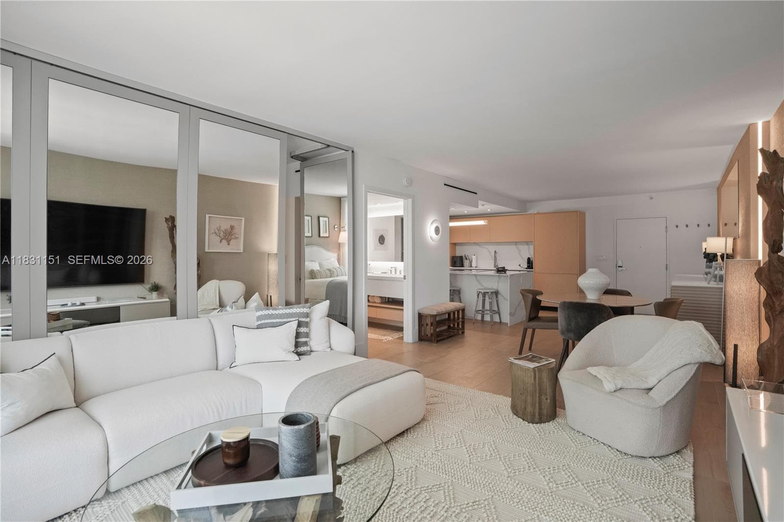 A11831151 — Miami Beach — 20