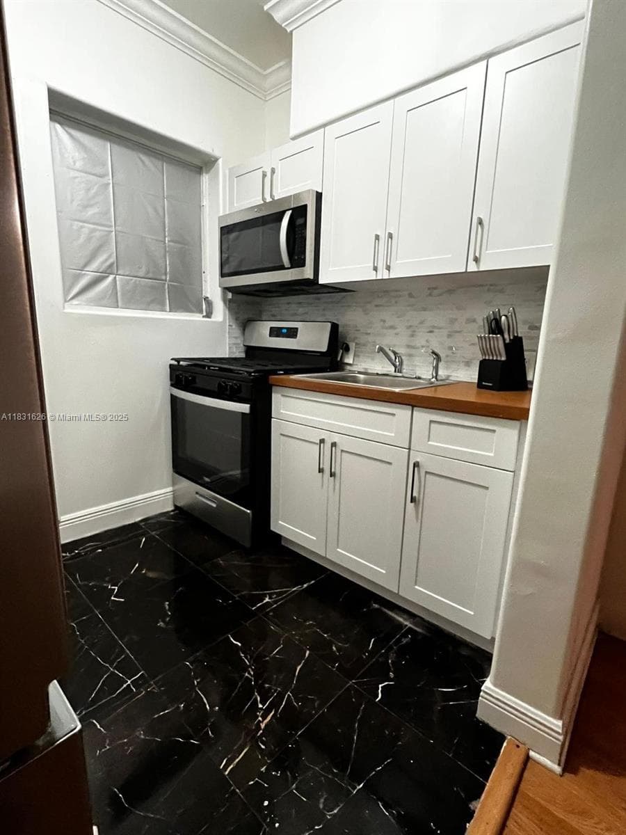 A11831626 — Miami Beach — 15