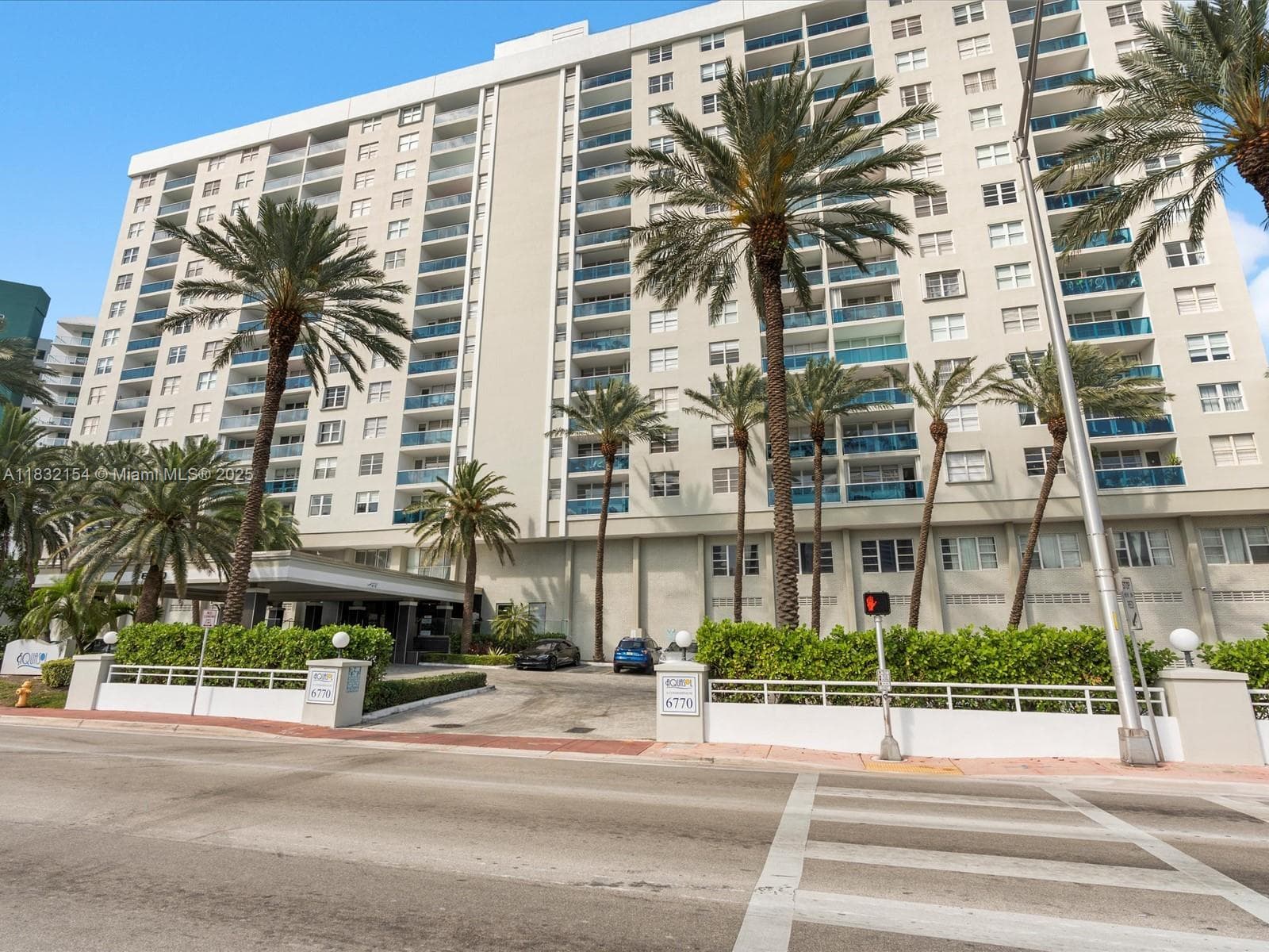 A11832154 — Miami Beach — 21