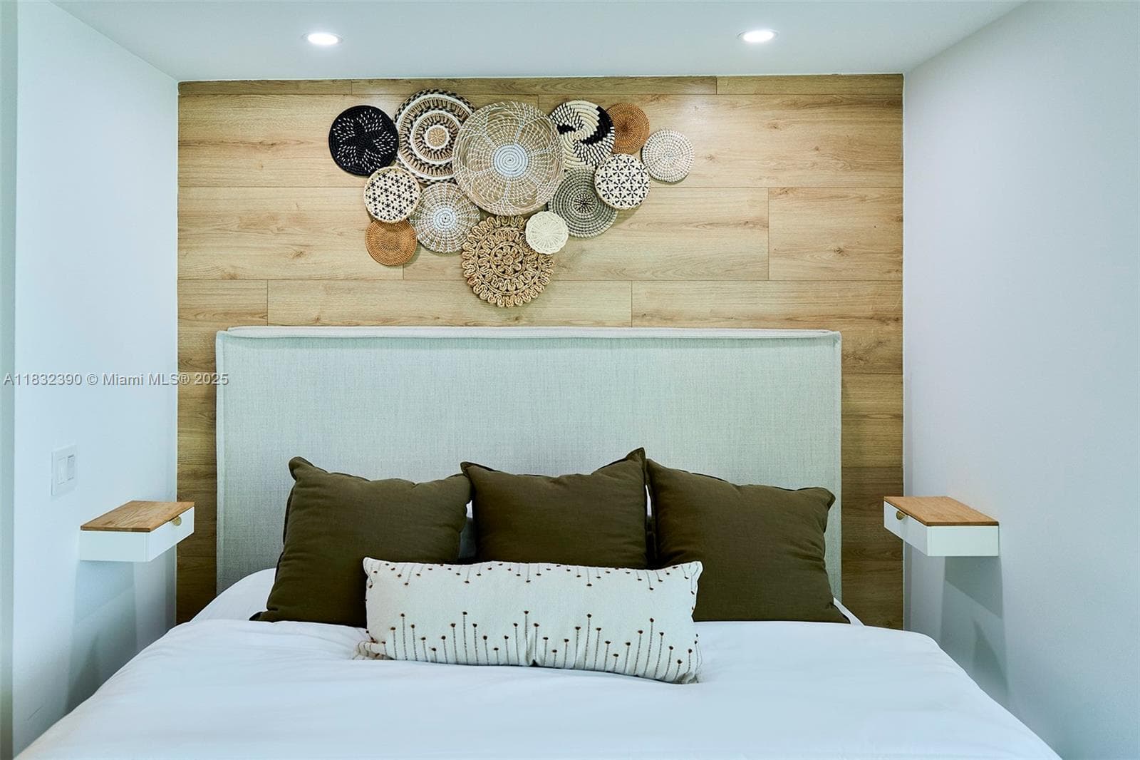 A11832390 — Miami Beach — 6