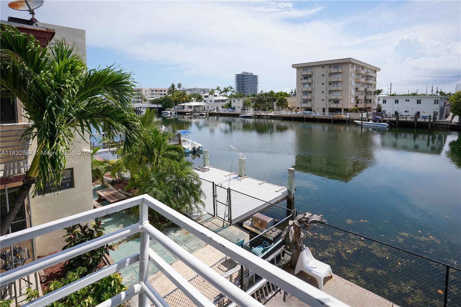 A11832667 — Miami Beach