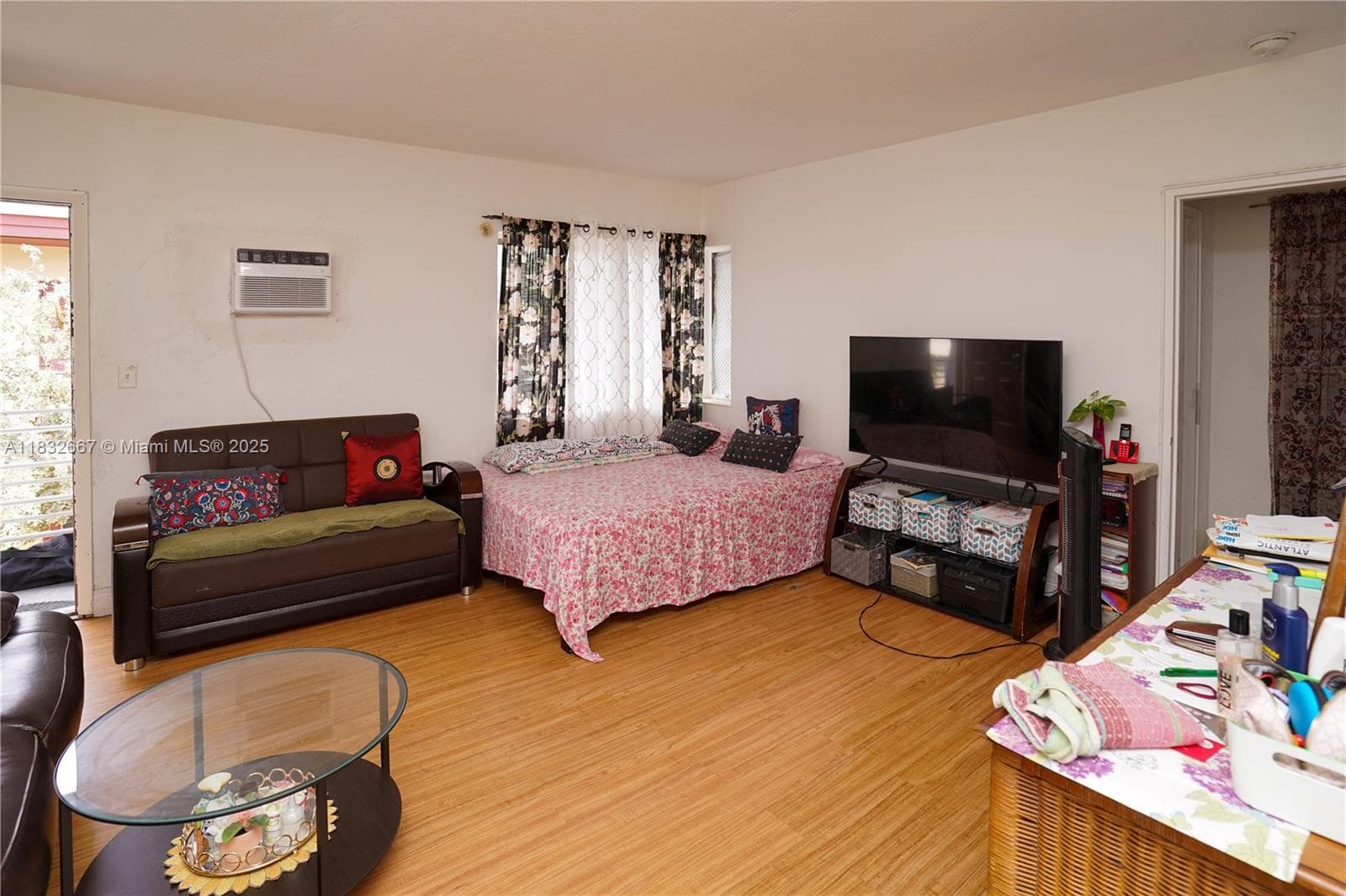 A11832667 — Miami Beach — 37