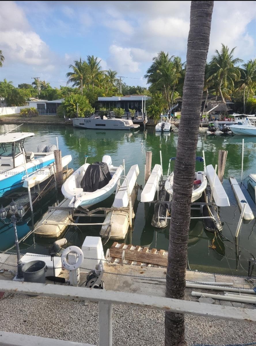 A11832859 — Miami Beach — 9