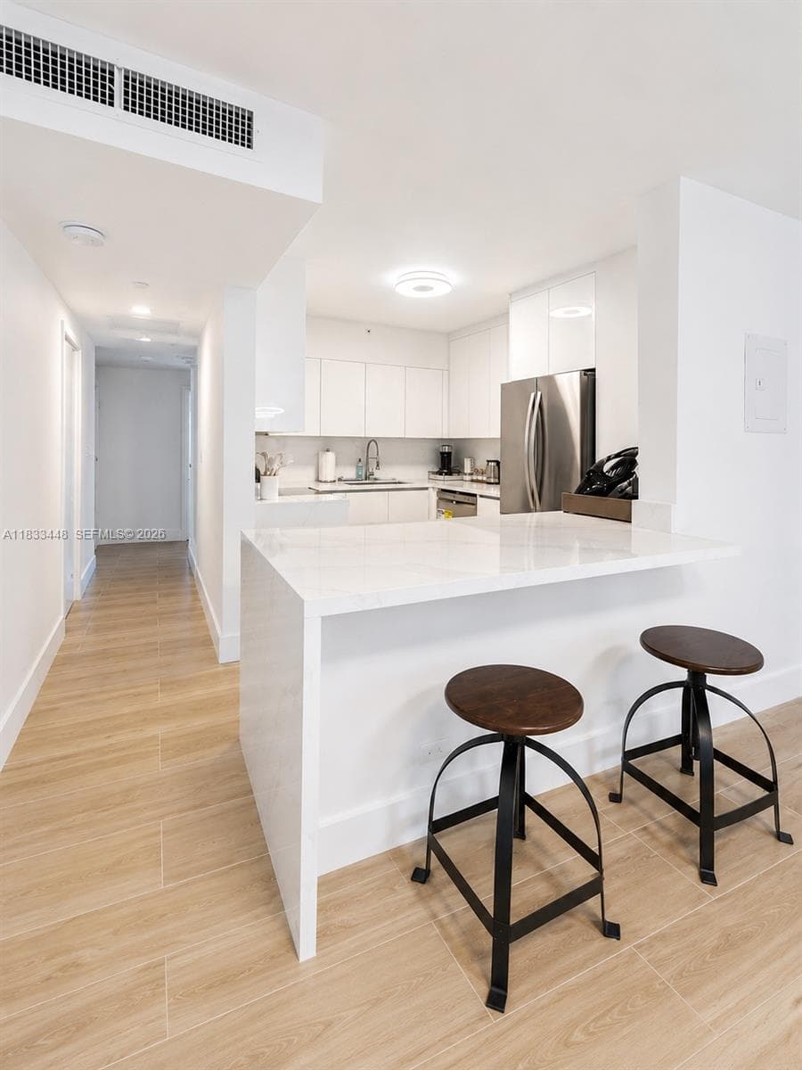 A11833448 — Miami Beach — 2