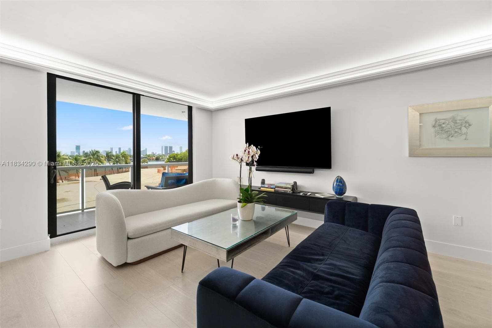 A11834290 — Miami Beach — 6